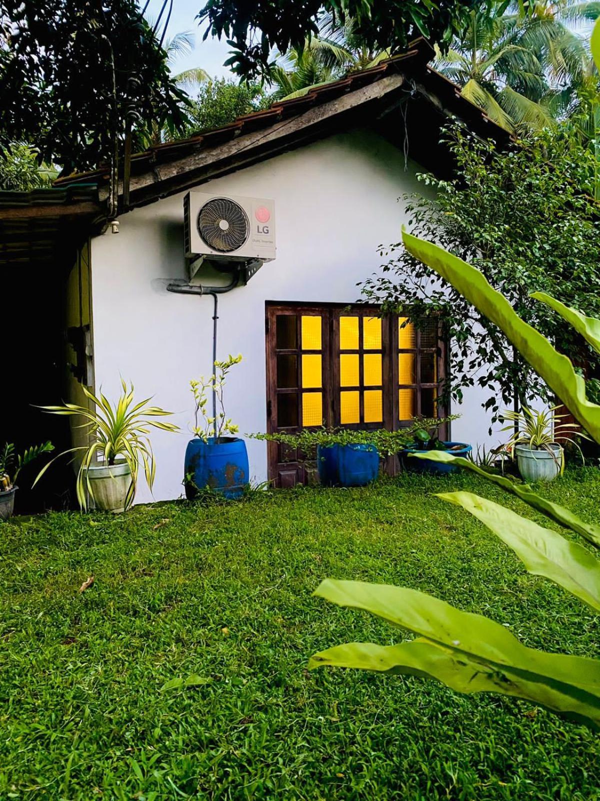 Sachi'S Place Tangalle Exterior photo